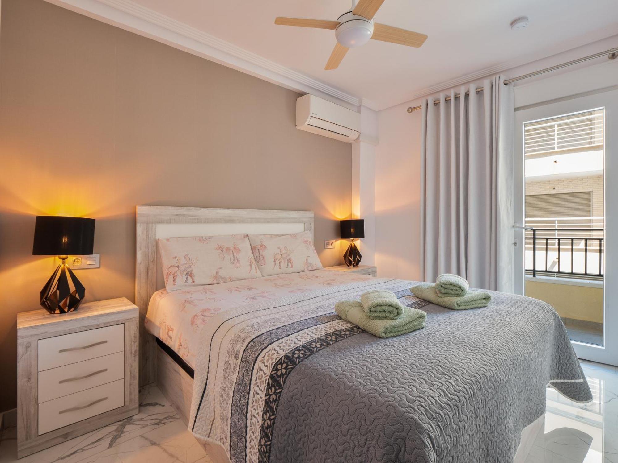 Apolo Beach Front - Sea View Luxury Apartment Torrevieja Exterior photo